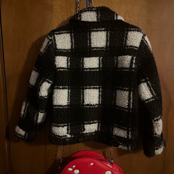 Falls Creek Black and White Fuzzy Plaid Jacket Size XS 4 to 5 Years - Picture 4 of 4